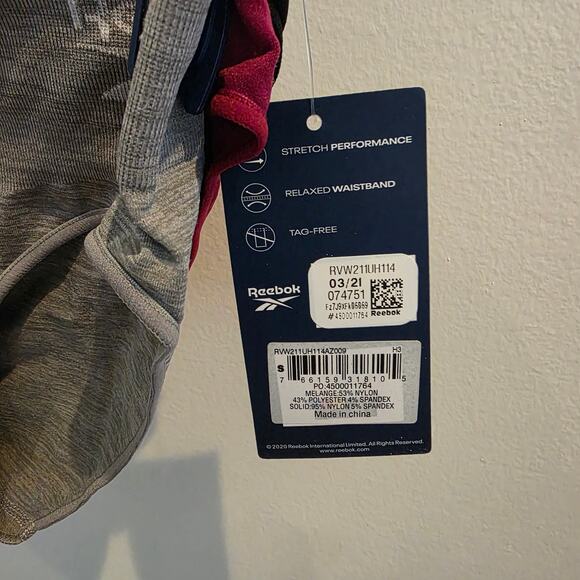 New 3 pack Reebok women's seamless bikinis size S - Picture 5 of 8